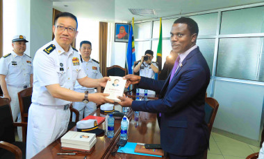 Waziri Bashungwa akutana na Admiral Dong Jun